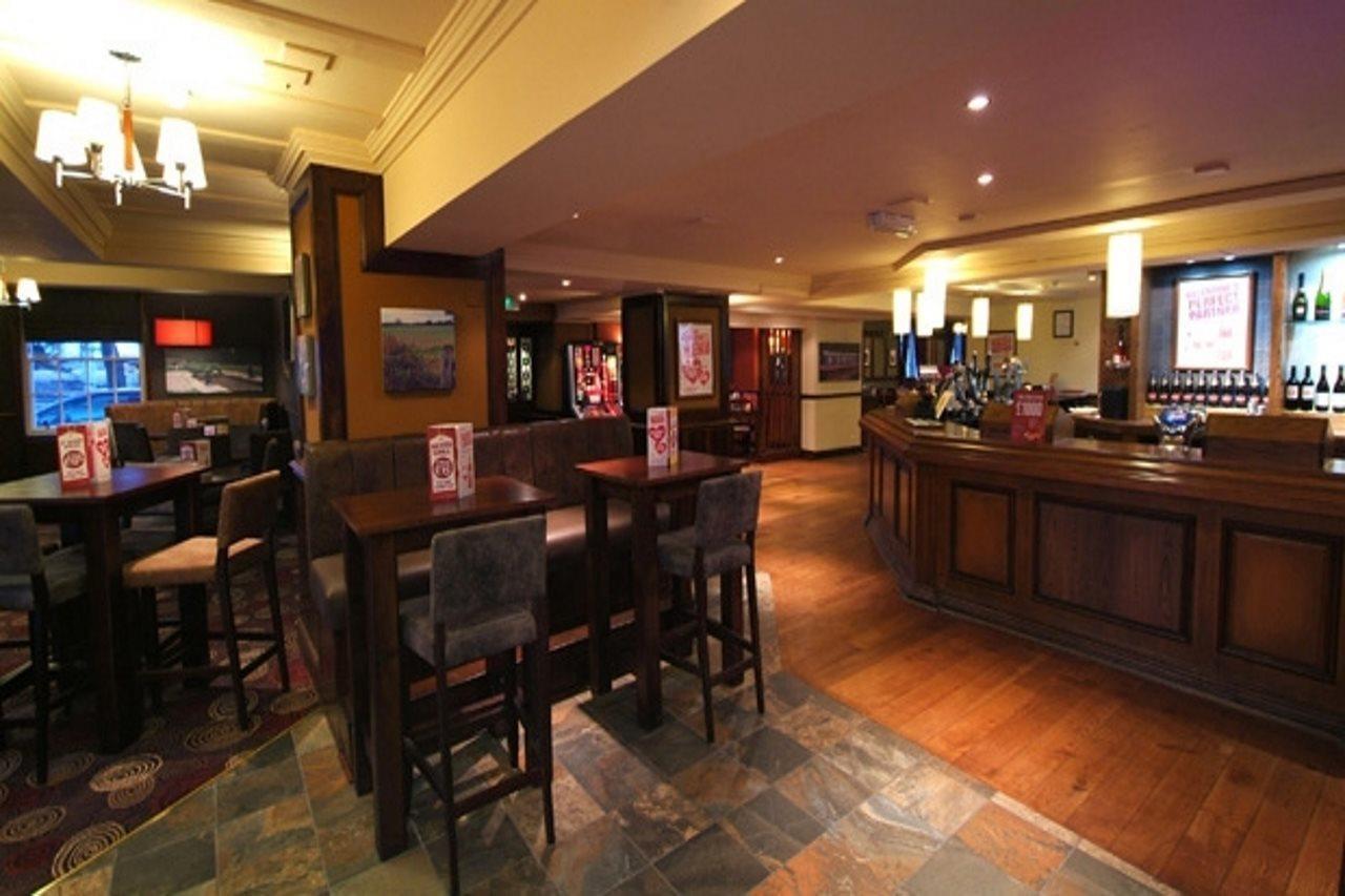 Premier Inn Lichfield North East Экстерьер фото